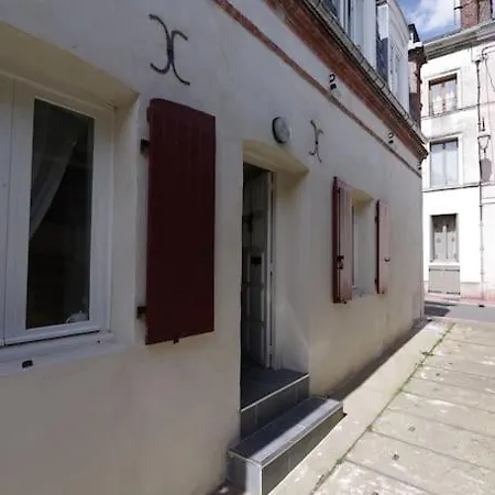 Jolie Idealement Situee * Онфлер