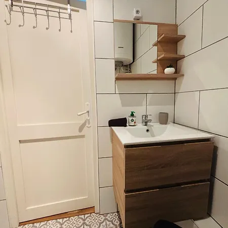 Jolie Idealement Situee Онфлер