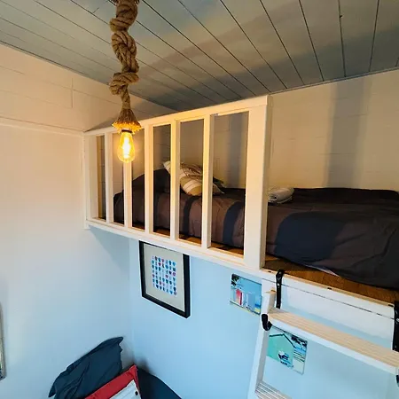 Jolie Idealement Situee Будинок відпочинку *