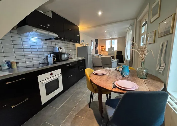 Ferienhaus Jolie Idealement Situee *